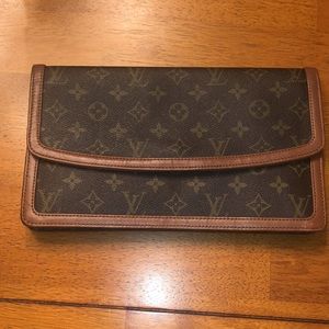 Louis Vuitton Clutch